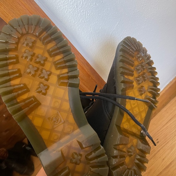 Dr Martens size US6 L Black Never Worn - Picture 2 of 2